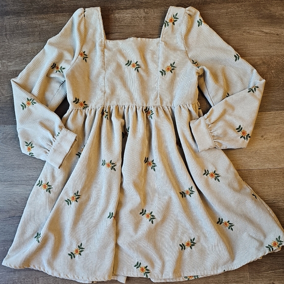 Listicle Cream Romantic Flower Embroidery Corduroy Baby Doll Dress size Small - Picture 11 of 11